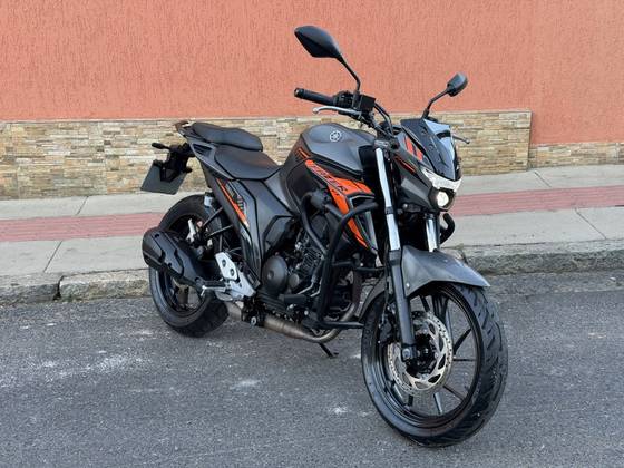 YAMAHA FZ25 FAZER CONNECTED ABS YAMAHA FZ25 FAZER CONNECTED ABS